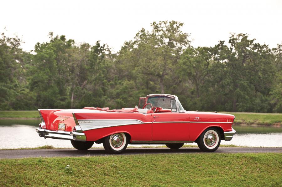  Chevrolet Bel Air Fuel Injected Convertible 1957 года  (фото 2 из 52)